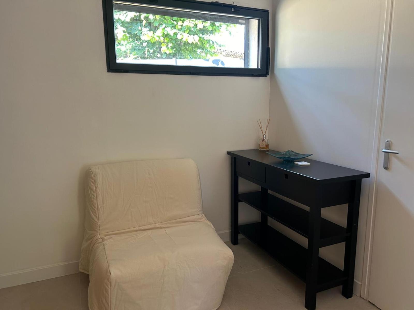 Maison, Jardin, Piscine Parking Pres D'Aix Centre 베네레스 외부 사진